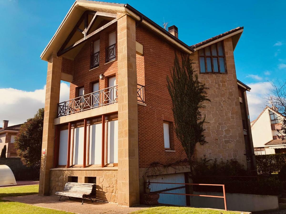 Preciosa Casa Independiente Con Piscina Cubierta Y Gran Jardin Privados Haro Εξωτερικό φωτογραφία